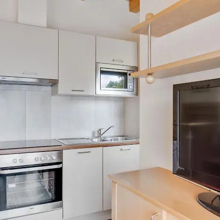 Apartment In With Ski Storage Parking Balcony
